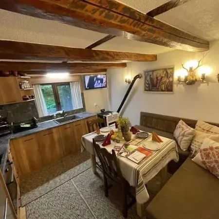 Holiday home майоровата къща *