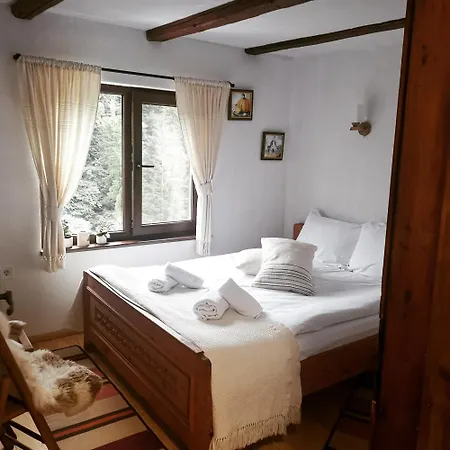 Holiday home майоровата къща Shiroka Luka (Smolyan)