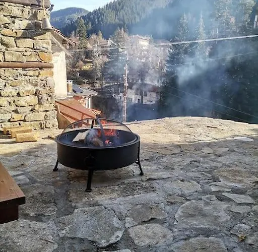 בית נופש майоровата къща Shiroka Lŭka