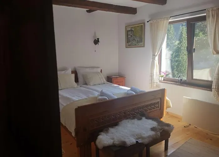 майоровата къща Shiroka Lŭka